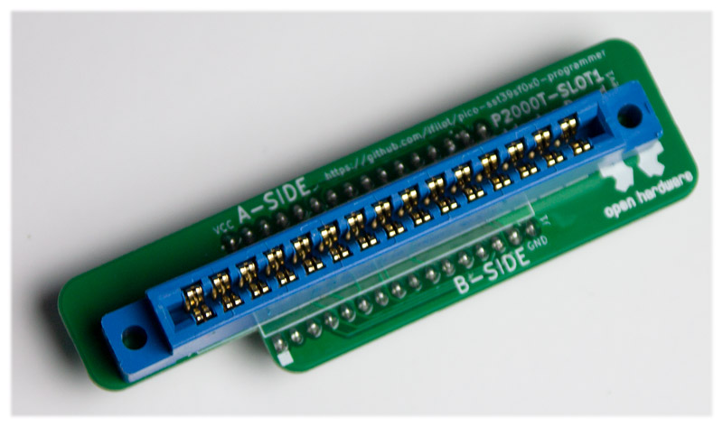 ../_images/pico-p2000t-slot1-adapter-02.jpg